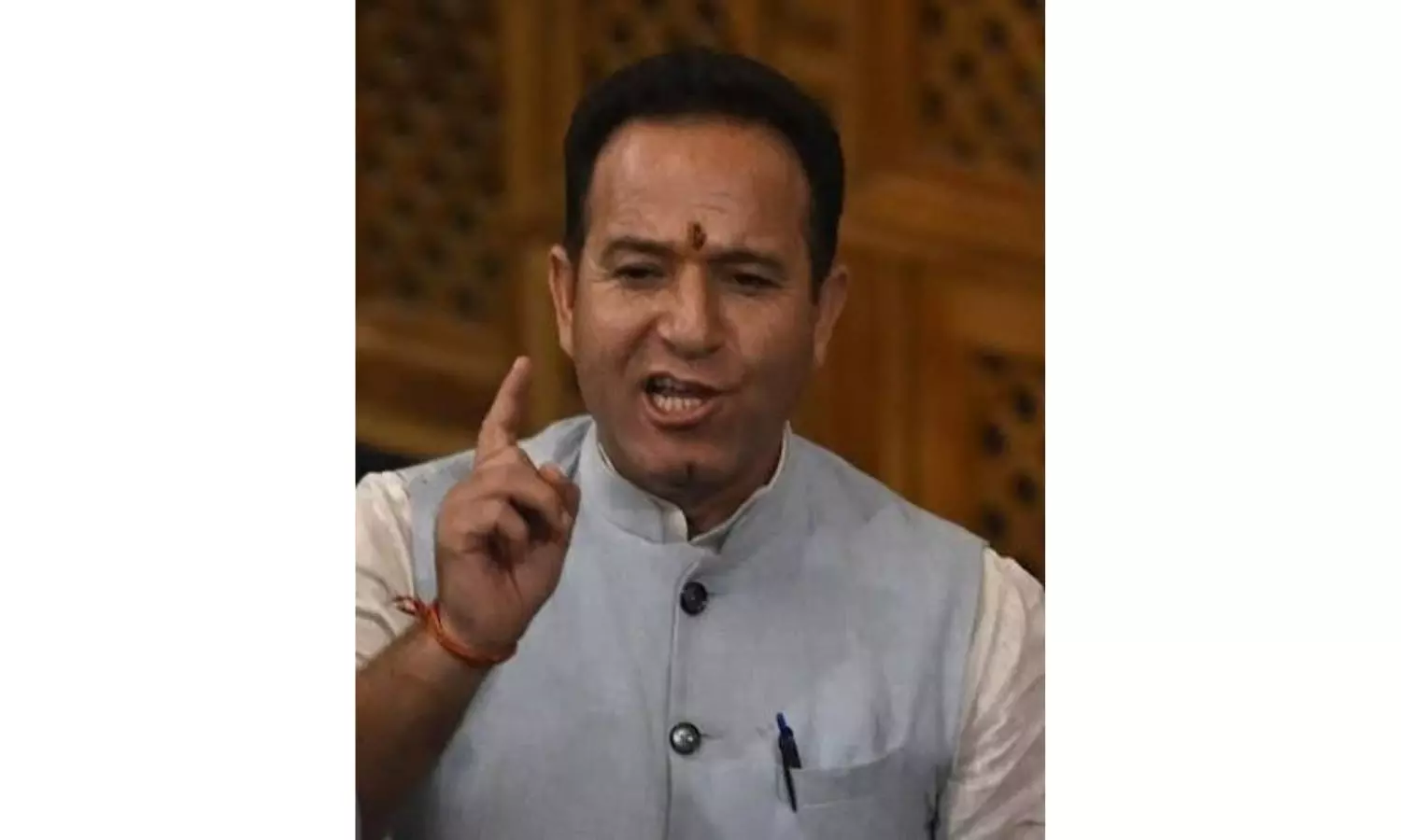 BJP Announces J&K-Wide Stir Over Outsourcing Row BJP Announces J&K-Wide Stir Over Outsourcing Row