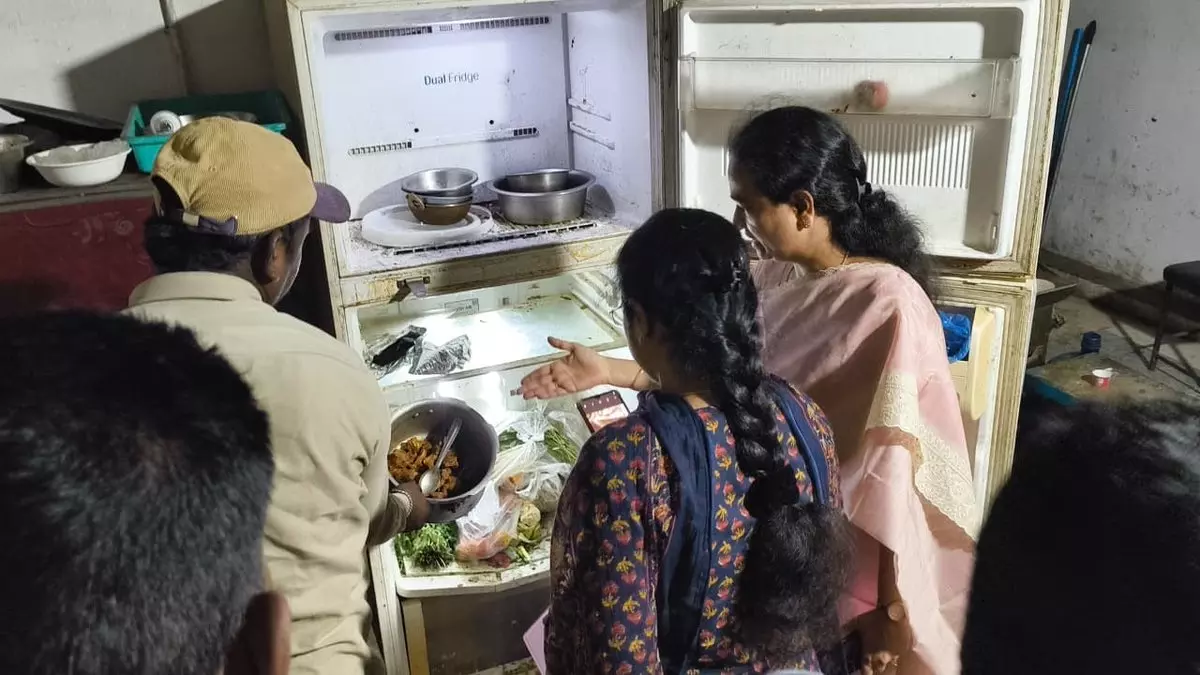 Hyderabad Food Safety Raids: Al Saba Restaurant Shut in Gachibowli; Lapses Found in Multiple Eateries Hyderabad Food Safety Raids: Al Saba Restaurant Shut in Gachibowli; Lapses Found in Multiple Eateries