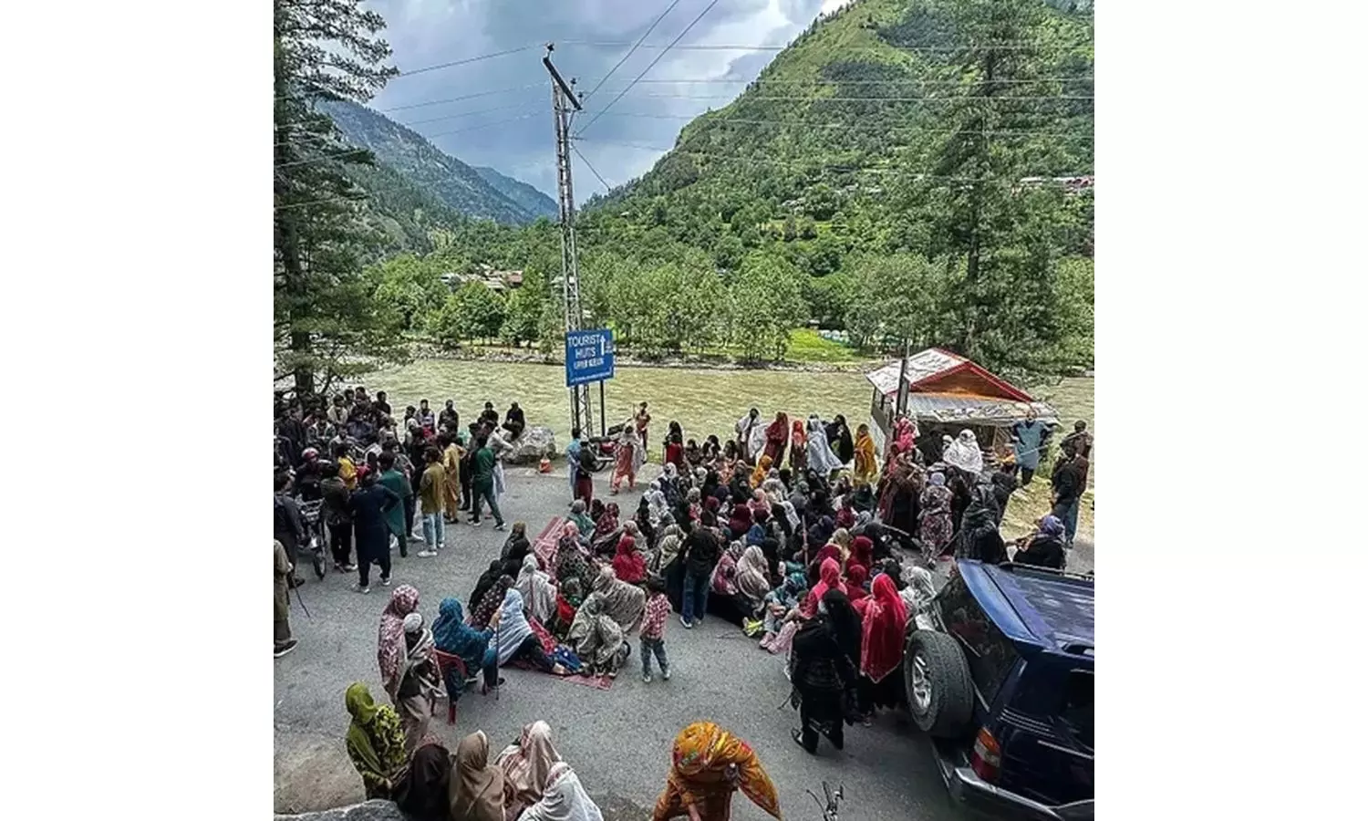 PoK Residents Issue Ultimatum To Pak Security Forces To Vacate The Area PoK Residents Issue Ultimatum To Pak Security Forces To Vacate The Area