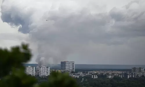 Russian Missile Strikes Wound Six in Kyiv Russian Missile Strikes Wound Six in Kyiv