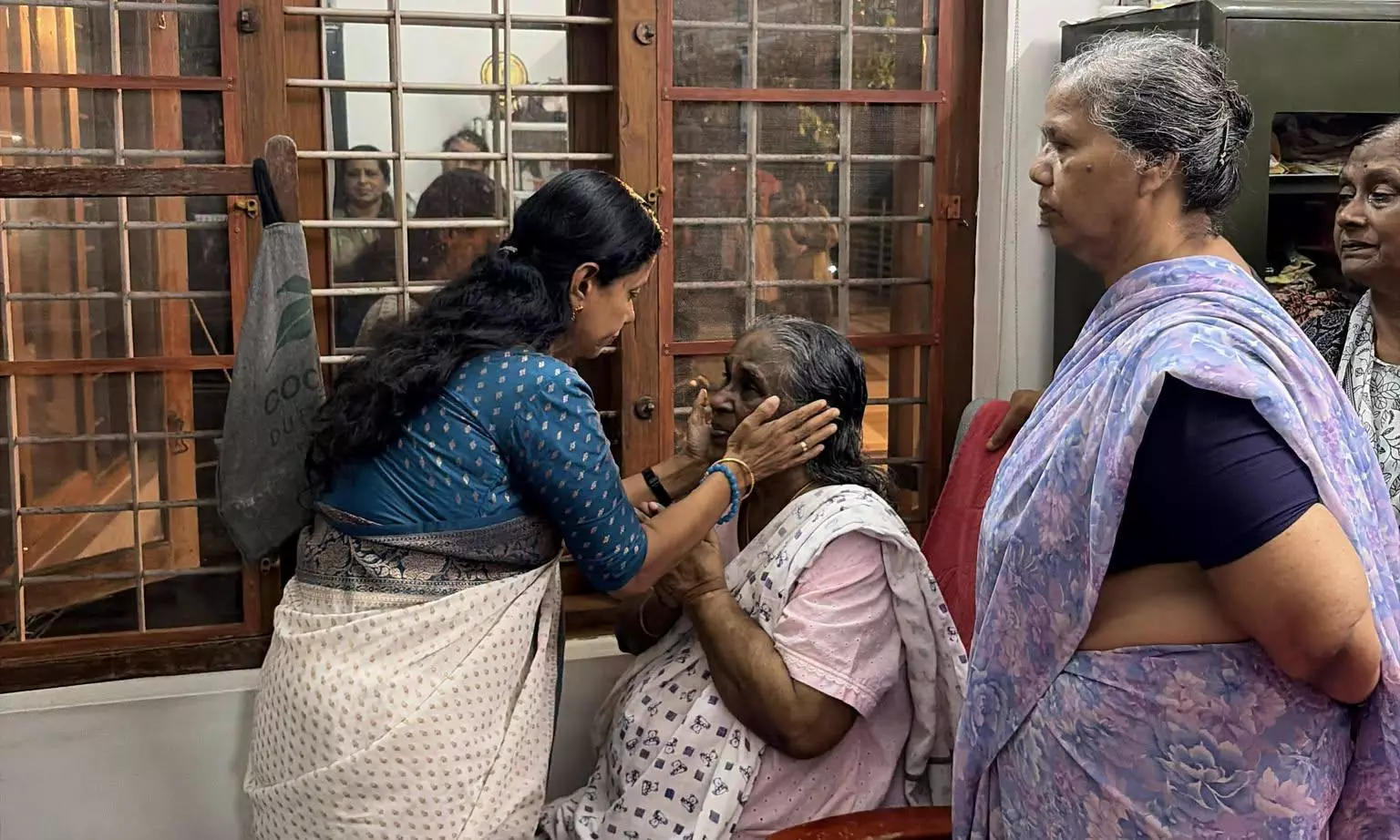 Kerala Minister Visits Vietnam Boat Tragedy Victims Family Kerala Minister Visits Vietnam Boat Tragedy Victims Family