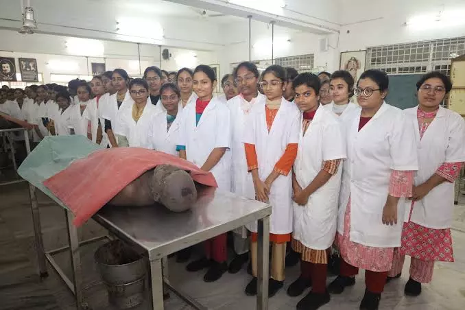 Chandrakant Lahariya and Abhishek Garg | A ‘Cadaver’ Isn’t A Specimen; It’s The First Teacher In Medical Colleges Chandrakant Lahariya and Abhishek Garg | A ‘Cadaver’ Isn’t A Specimen; It’s The First Teacher In Medical Colleges
