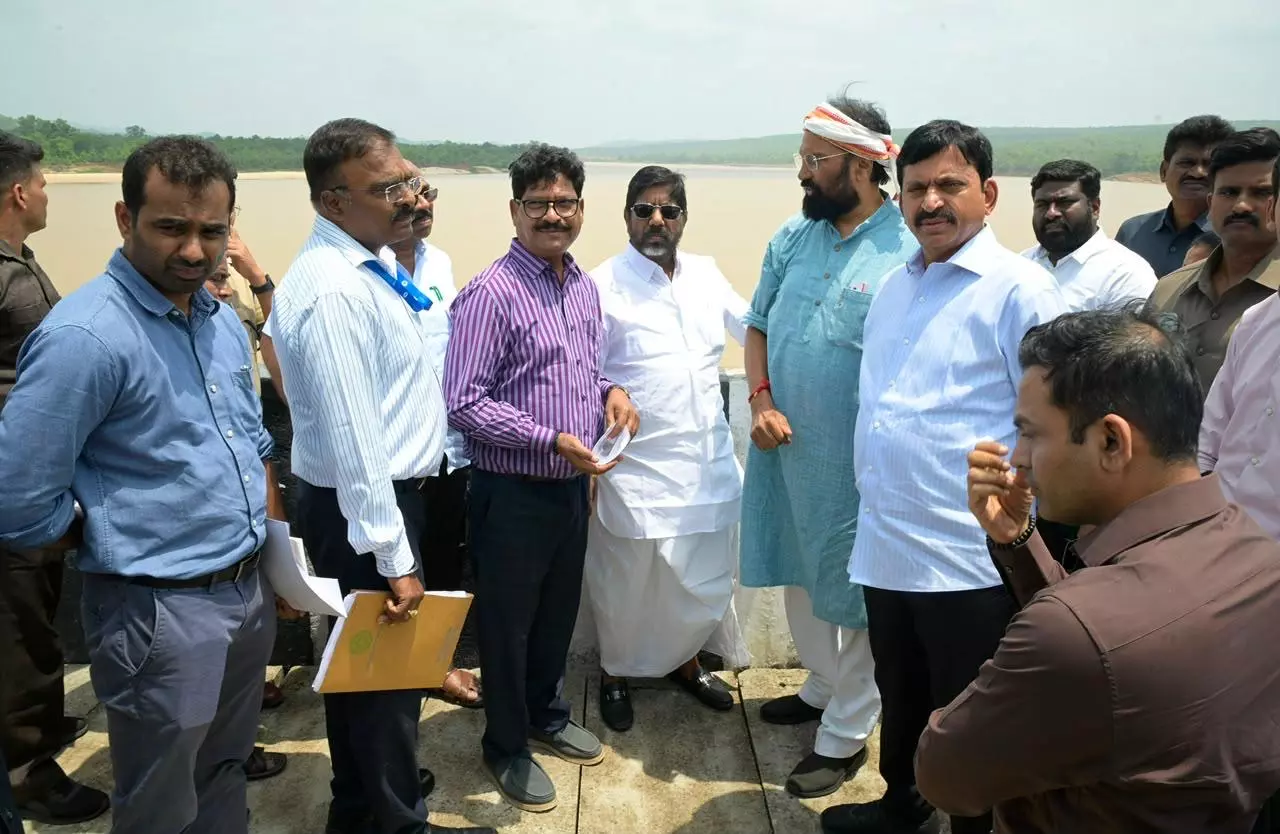 BRS Ignored Experts, Damaged Barrages: Bhatti BRS Ignored Experts, Damaged Barrages: Bhatti