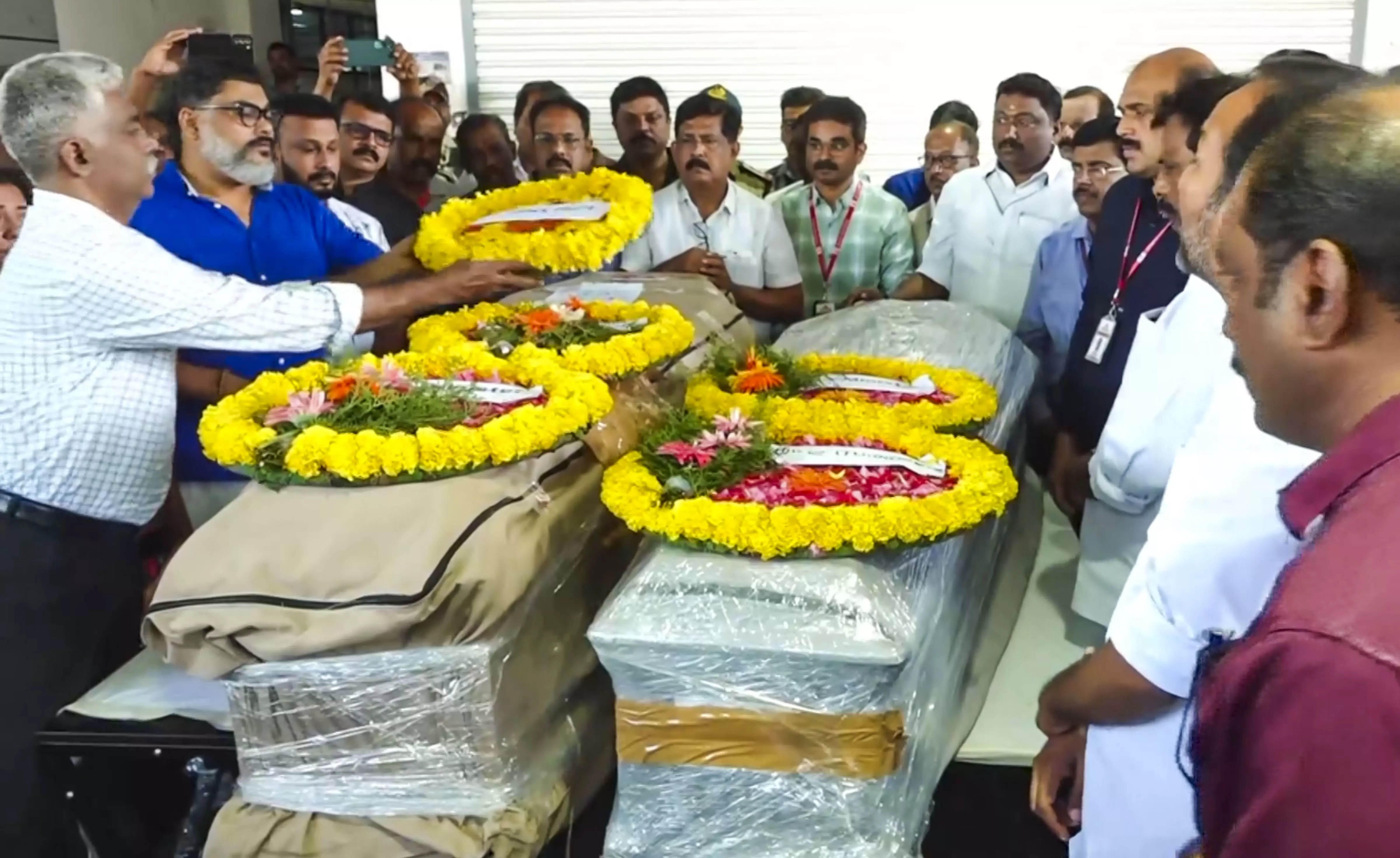Bodies of Couple Killed in Vietnam Boat Tragedy Arrive in Kerala Bodies of Couple Killed in Vietnam Boat Tragedy Arrive in Kerala
