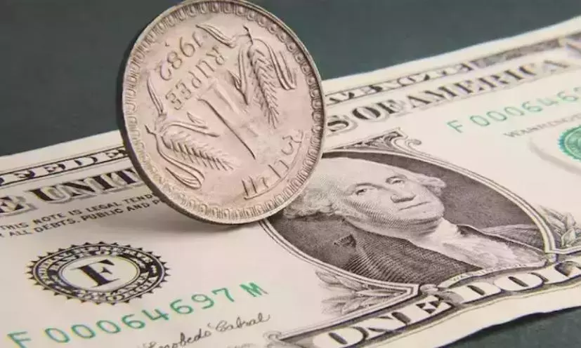 Rupee Rises 5 Paise to 96.11 Against US Dollar in Early Trade Rupee Rises 5 Paise to 96.11 Against US Dollar in Early Trade