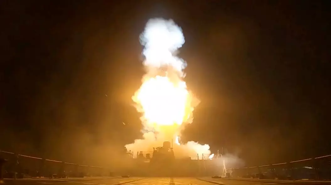 Fresh US Strikes Hit Irans Bushehr Port City Fresh US Strikes Hit Irans Bushehr Port City