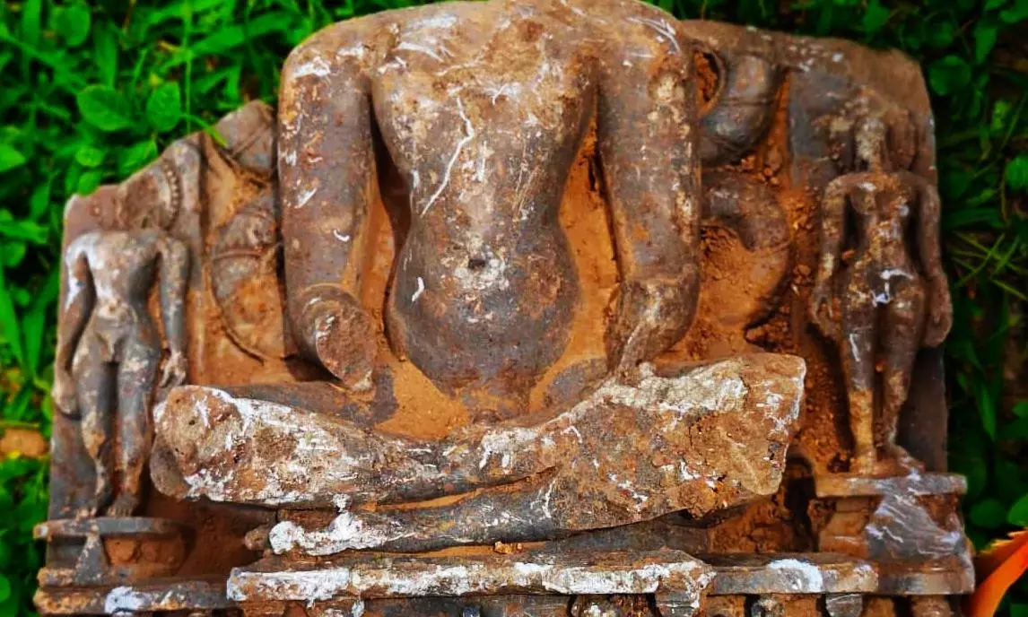 Rare Parshvanatha Sculpture Discovered In Adilabad Chand Village Rare Parshvanatha Sculpture Discovered In Adilabad Chand Village