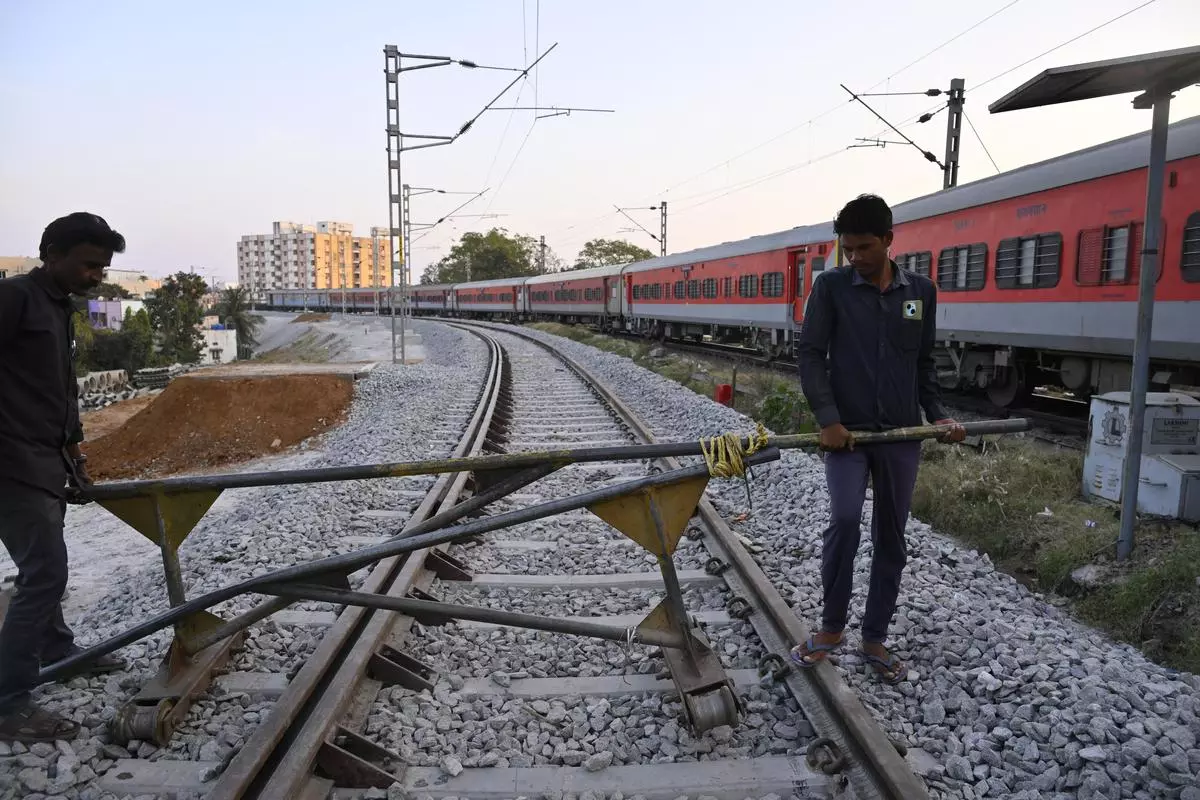Kazipet-Kacheguda Trains Get Shorter Route As SCR Checks Sitaphalmandi-Lallaguda Chord Line Kazipet-Kacheguda Trains Get Shorter Route As SCR Checks Sitaphalmandi-Lallaguda Chord Line