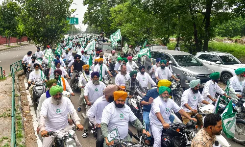 Punjab Farmers Stage Motorcycle March Against India-US Trade Deal Punjab Farmers Stage Motorcycle March Against India-US Trade Deal