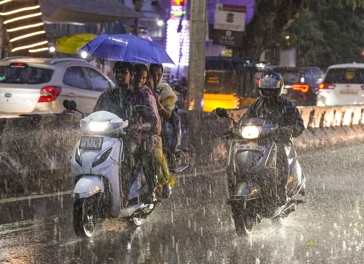 16,270 Tonnes of Silt Removed as Chennai Ramps Up Monsoon Preparations 16,270 Tonnes of Silt Removed as Chennai Ramps Up Monsoon Preparations