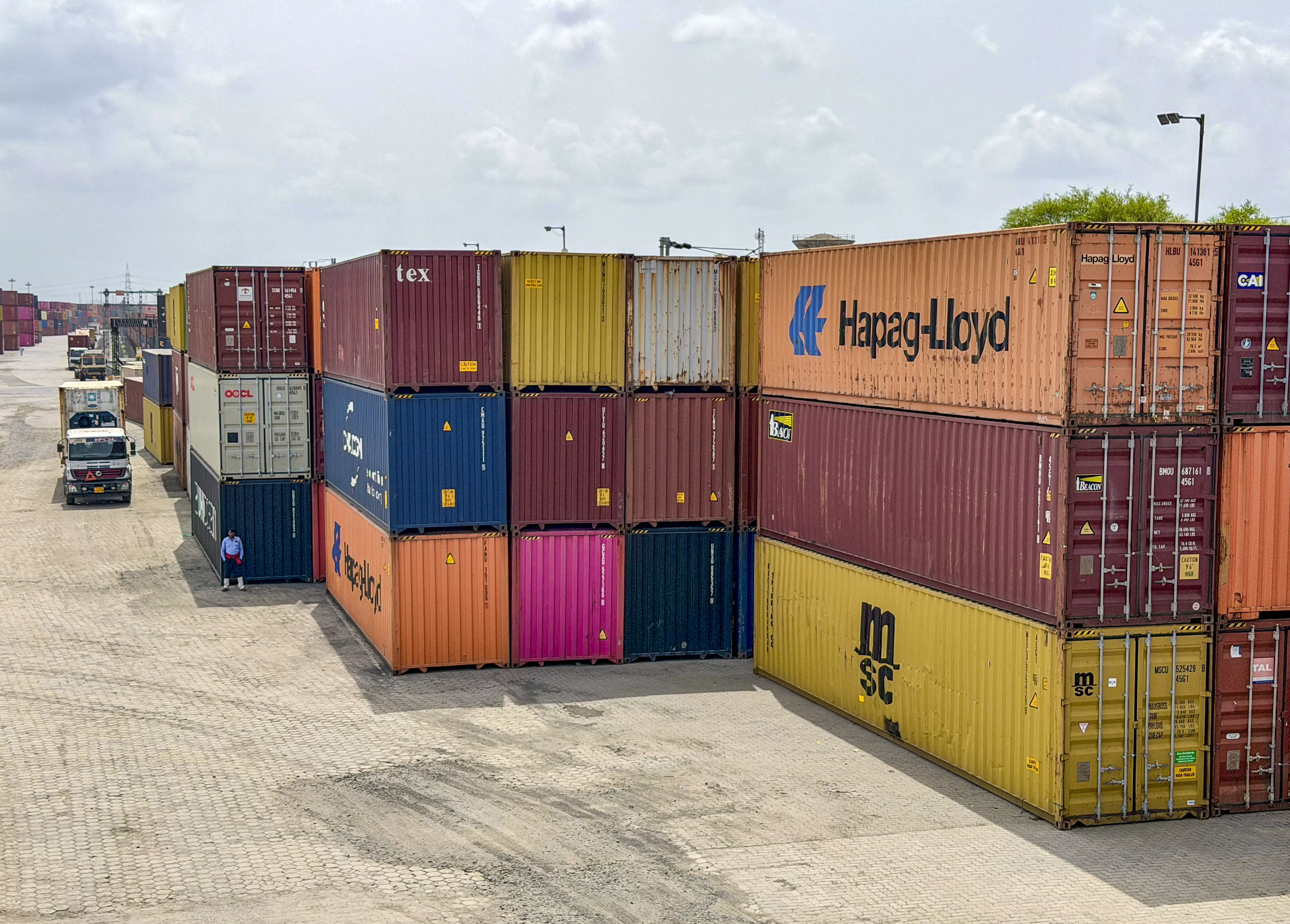 India-UK Free Trade Pact Takes Effect; To Enhance Competitiveness of Goods in British Market India-UK Free Trade Pact Takes Effect; To Enhance Competitiveness of Goods in British Market