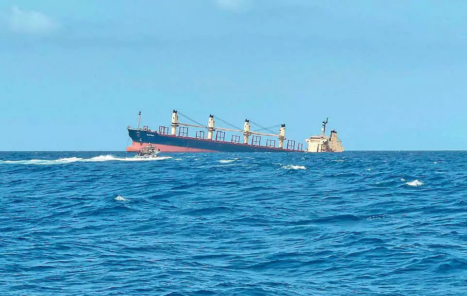 Iran Tells Houthis to Shut Red Sea Gateway If US Hits Power Grid: Sources Iran Tells Houthis to Shut Red Sea Gateway If US Hits Power Grid: Sources