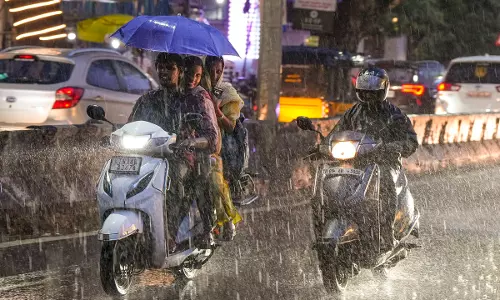 16,270 Tonnes of Silt Removed as Chennai Ramps Up Monsoon Preparations 16,270 Tonnes of Silt Removed as Chennai Ramps Up Monsoon Preparations