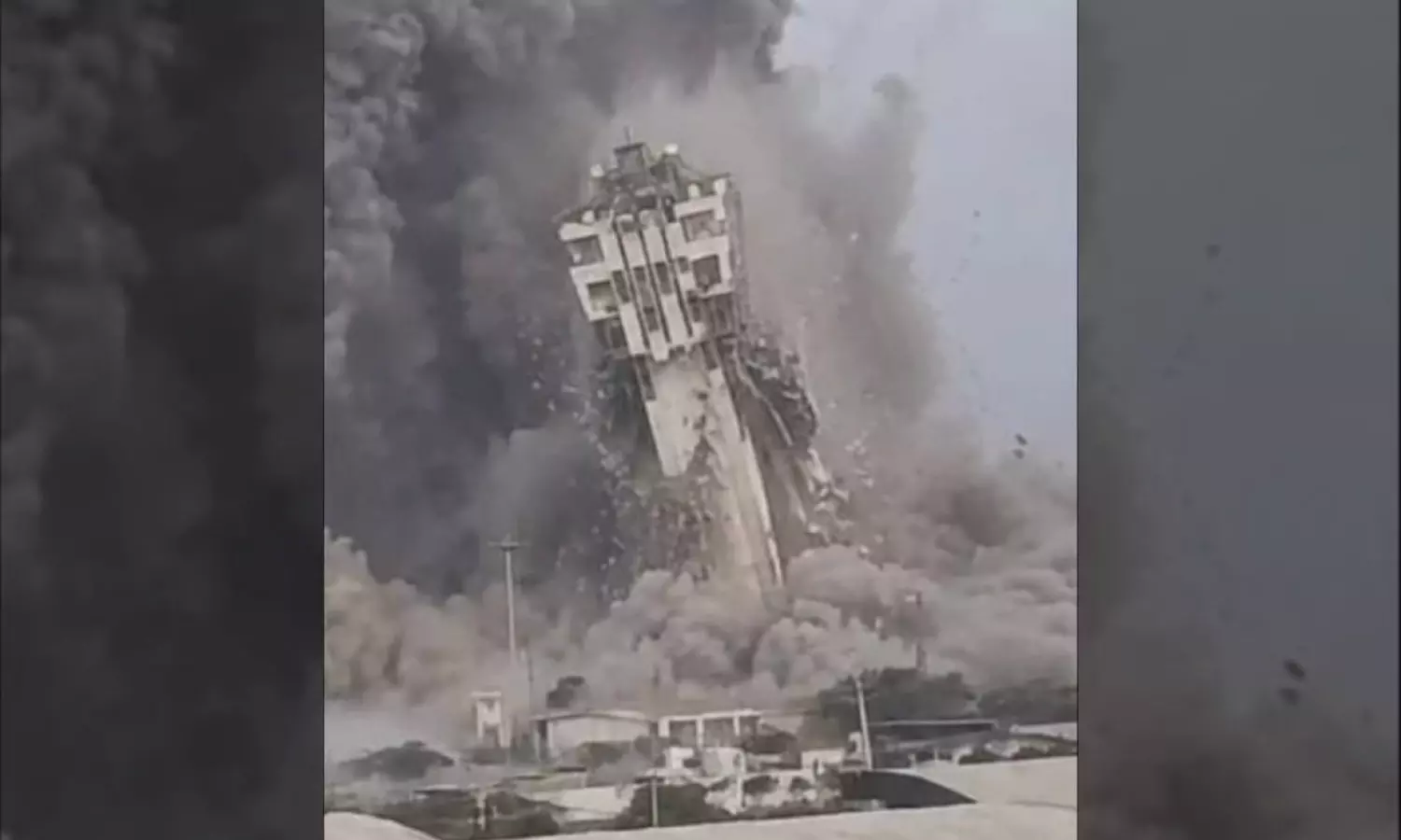 US Hits Chabahar Port, Collapses Tower and Destroys Key Bridges US Hits Chabahar Port, Collapses Tower and Destroys Key Bridges