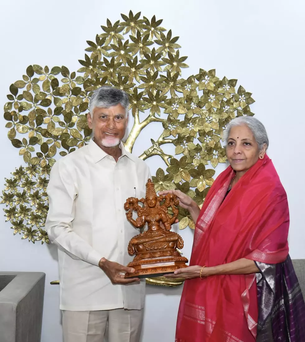 CM Naidu Meets Nirmala Sitharaman, Seeks Centre’s Support To Reduce Shrimp Feed Costs CM Naidu Meets Nirmala Sitharaman, Seeks Centre’s Support To Reduce Shrimp Feed Costs