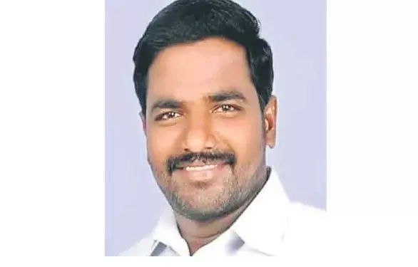 Murder Attempt on Congress Leader in Warangal Murder Attempt on Congress Leader in Warangal