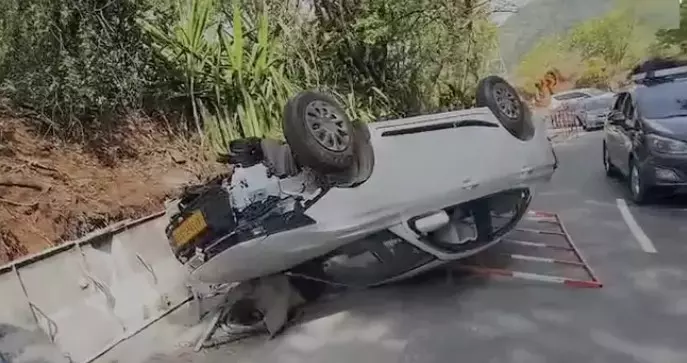 Car Overturns on Tirumala Second Ghat Road; Five Devotees Injured Car Overturns on Tirumala Second Ghat Road; Five Devotees Injured