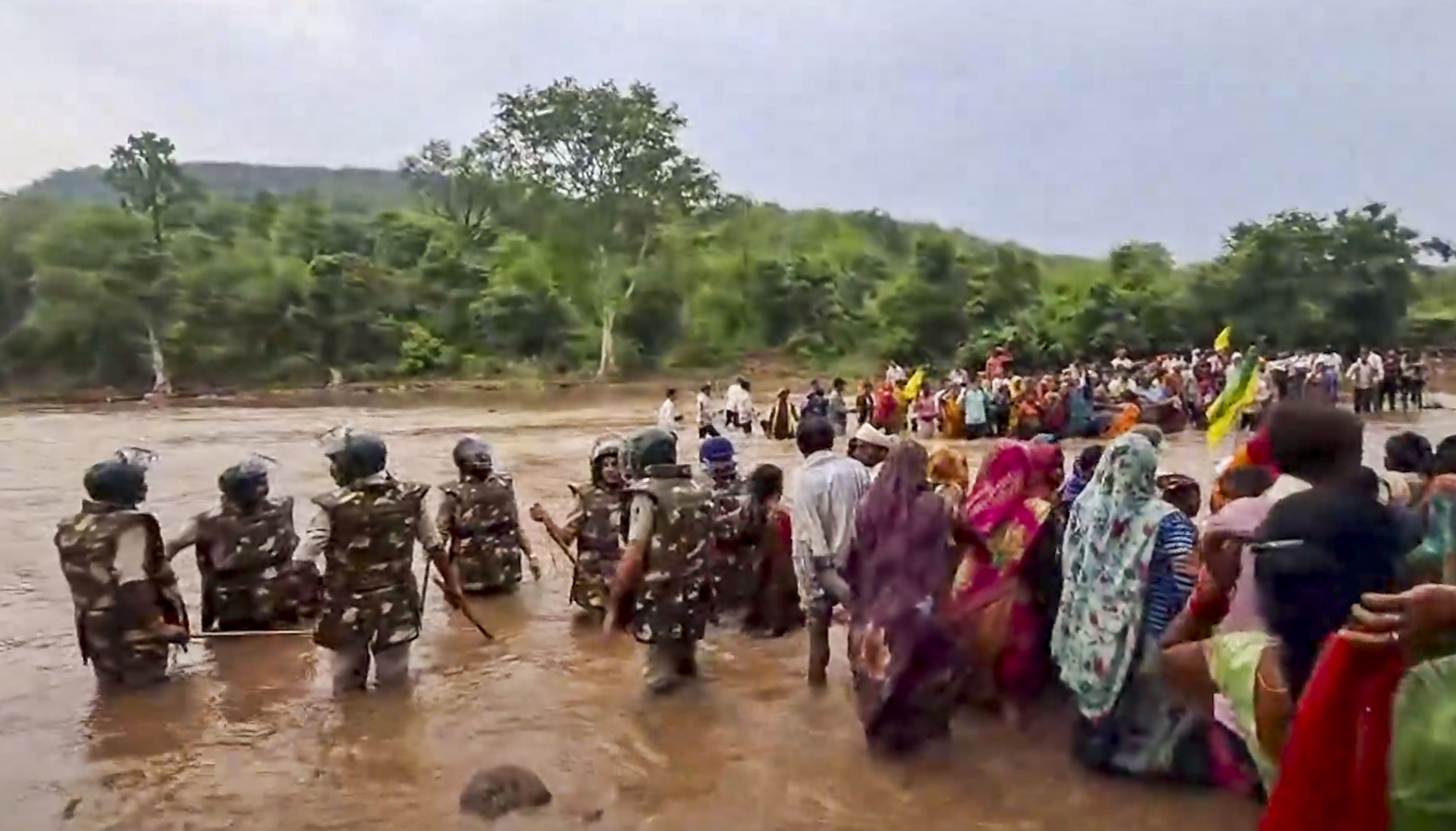 Police Break Up 17-day Tribal Protest Against Ken-Betwa Link Project in MP