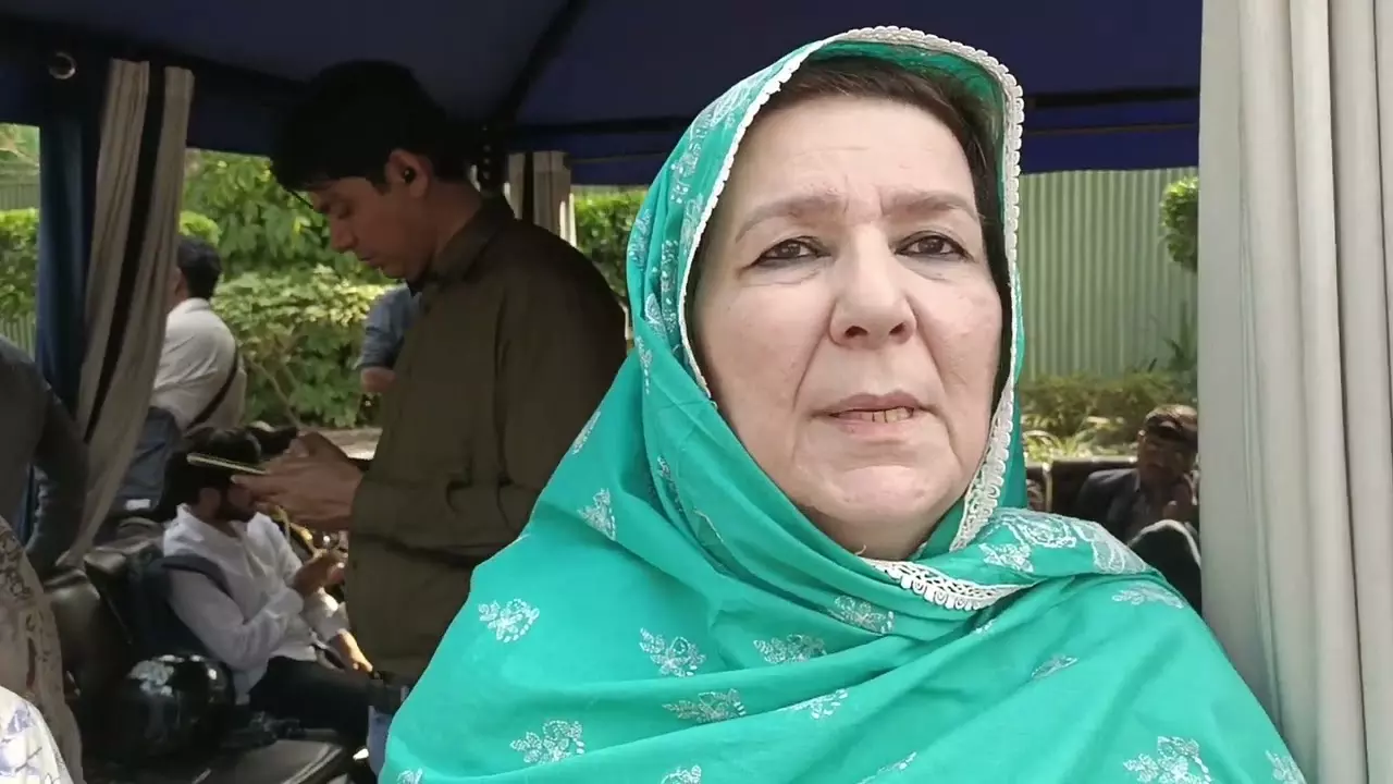 Pak Summons To Imran Khans Sister After Controversial Remarks On Army Pak Summons To Imran Khans Sister After Controversial Remarks On Army