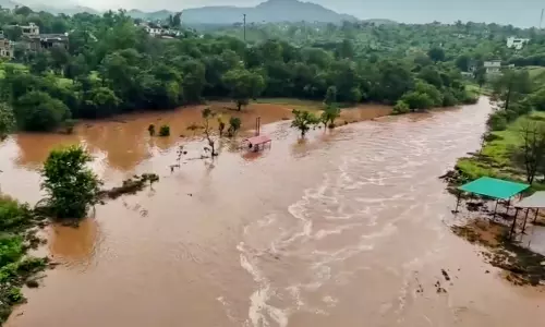 J&K: Flash Floods Hit Rajouri Town, Hundreds Shifted to Safer Places J&K: Flash Floods Hit Rajouri Town, Hundreds Shifted to Safer Places
