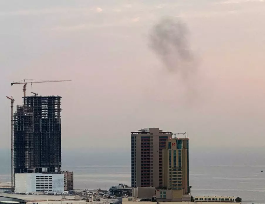 US Strikes Iran Again, Tehran Targets Bahrain and Kuwait as Conflict Escalates US Strikes Iran Again, Tehran Targets Bahrain and Kuwait as Conflict Escalates