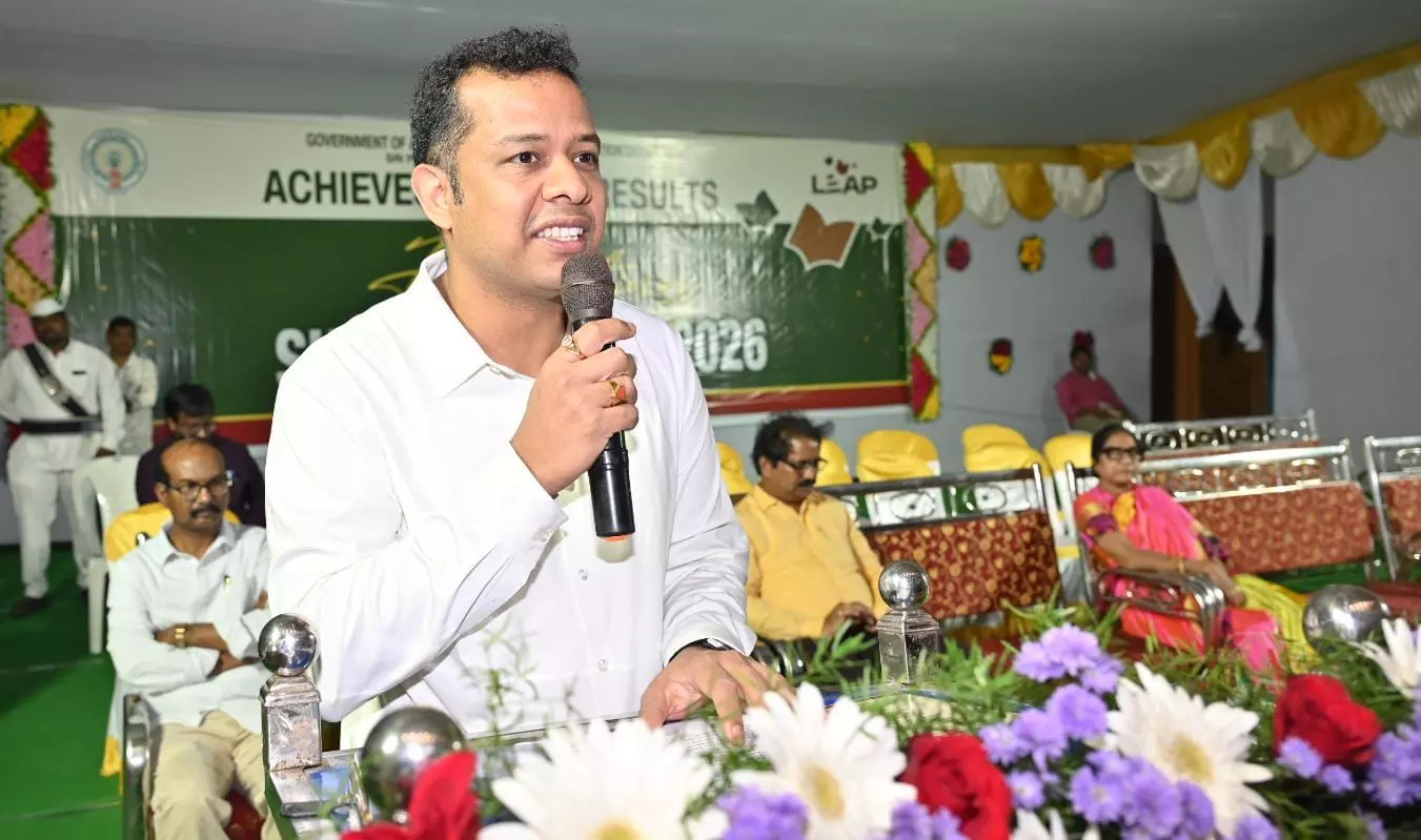 260 Students Felicitated At Shining Stars Awards In Nellore 260 Students Felicitated At Shining Stars Awards In Nellore