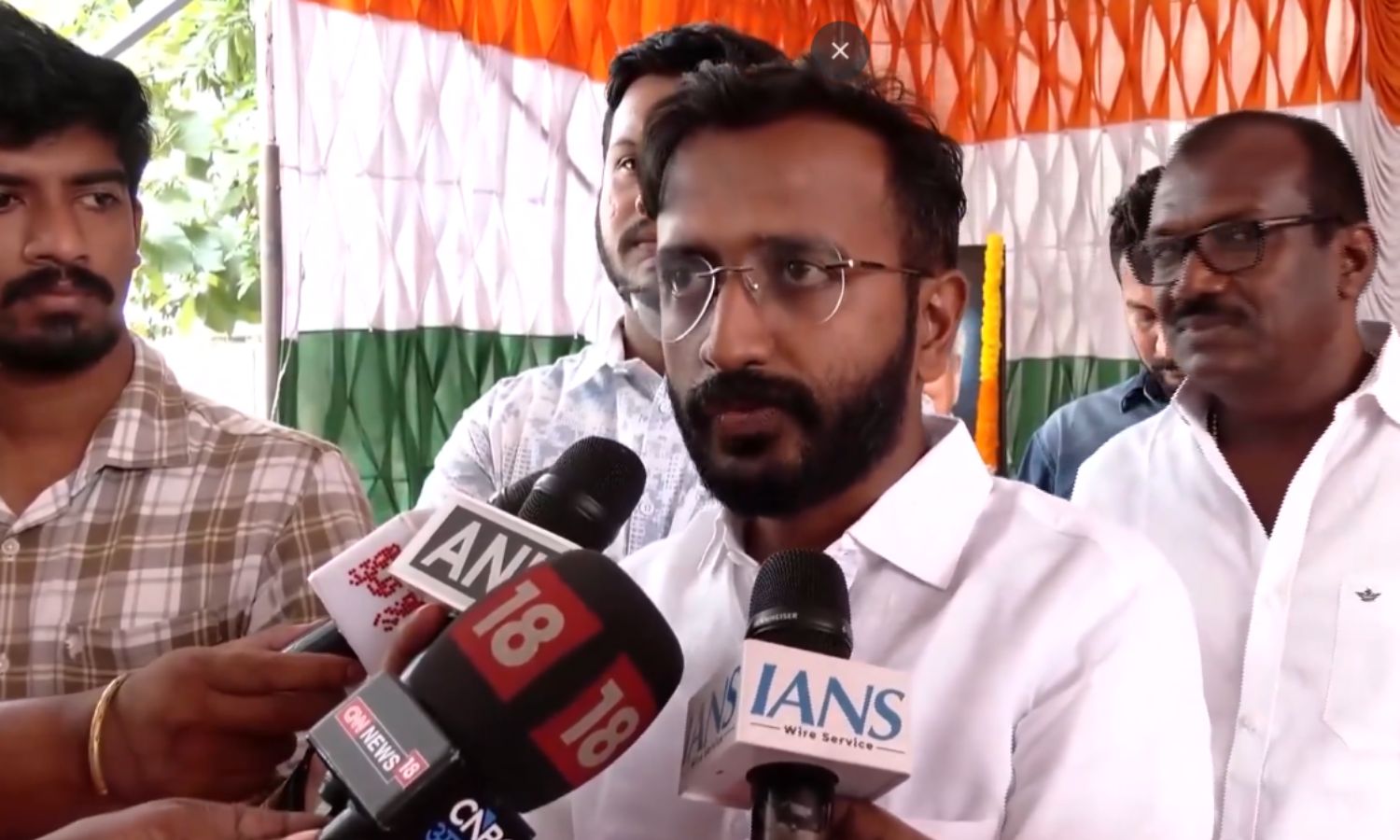 KSU Chief Meets Kerala Cm Over Govt Pleader Appointment Row