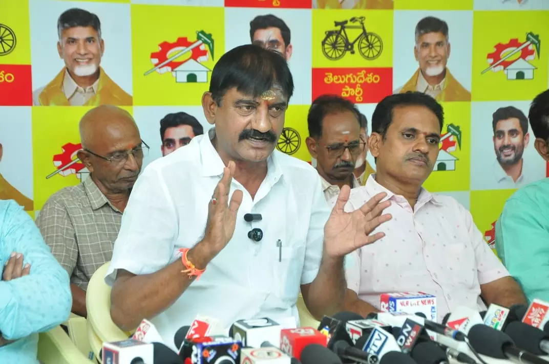 Andhra Pradesh: YSRC Has No Moral Right To Comment On Brahmin Welfare, Says Corporation Director Andhra Pradesh: YSRC Has No Moral Right To Comment On Brahmin Welfare, Says Corporation Director