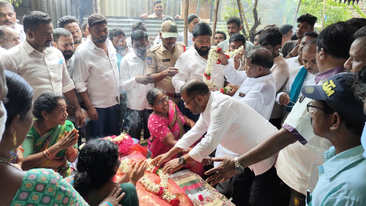 Congress Leaders Seek Strict Action in Mahesh Case