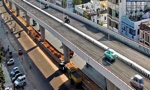 Plans Afoot to Widen Nine Heavy Traffic Roads in Hyderabad Plans Afoot to Widen Nine Heavy Traffic Roads in Hyderabad