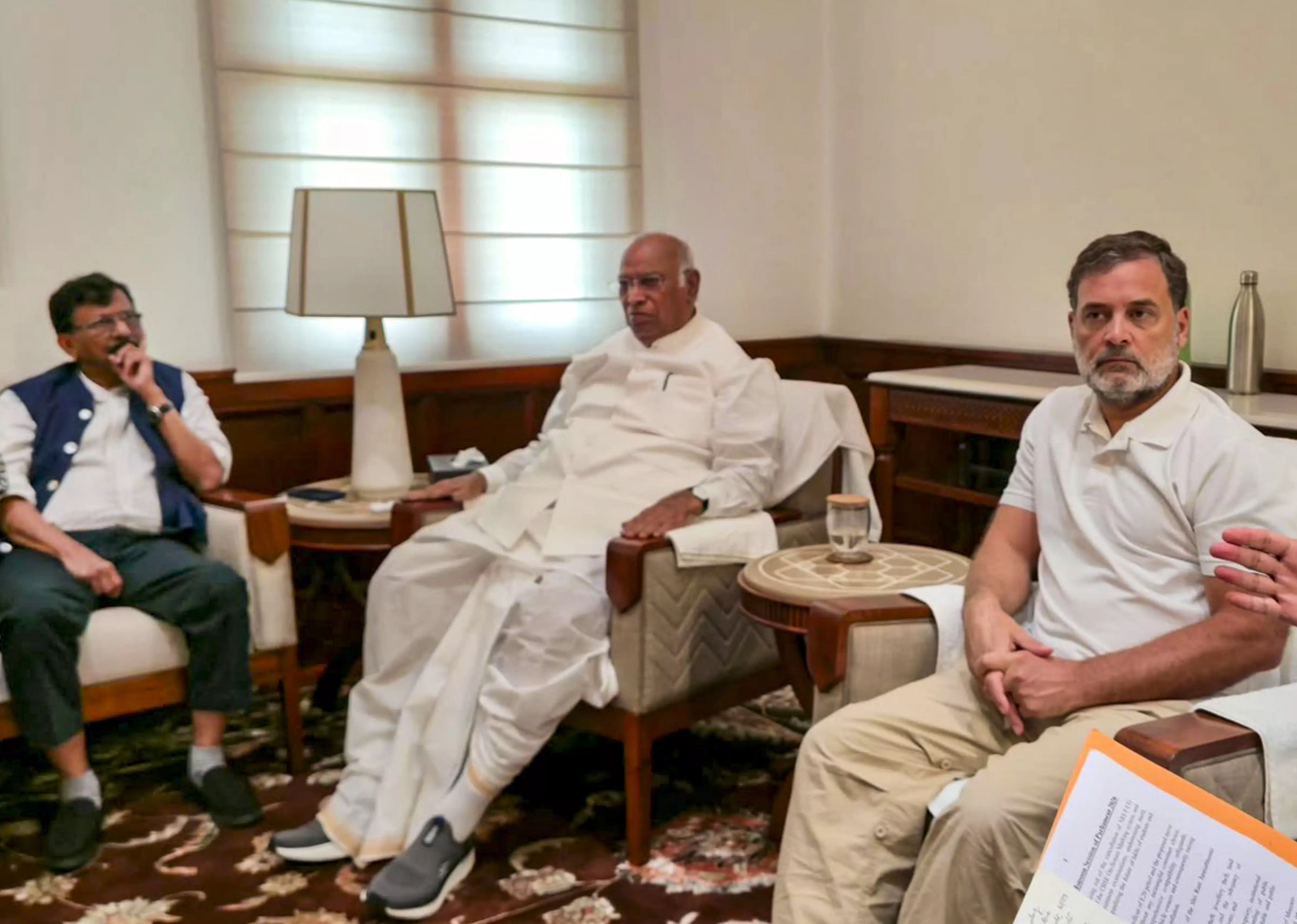 Kharge Slams Police Action on CJP Protestors as INDIA Bloc Meets Kharge Slams Police Action on CJP Protestors as INDIA Bloc Meets