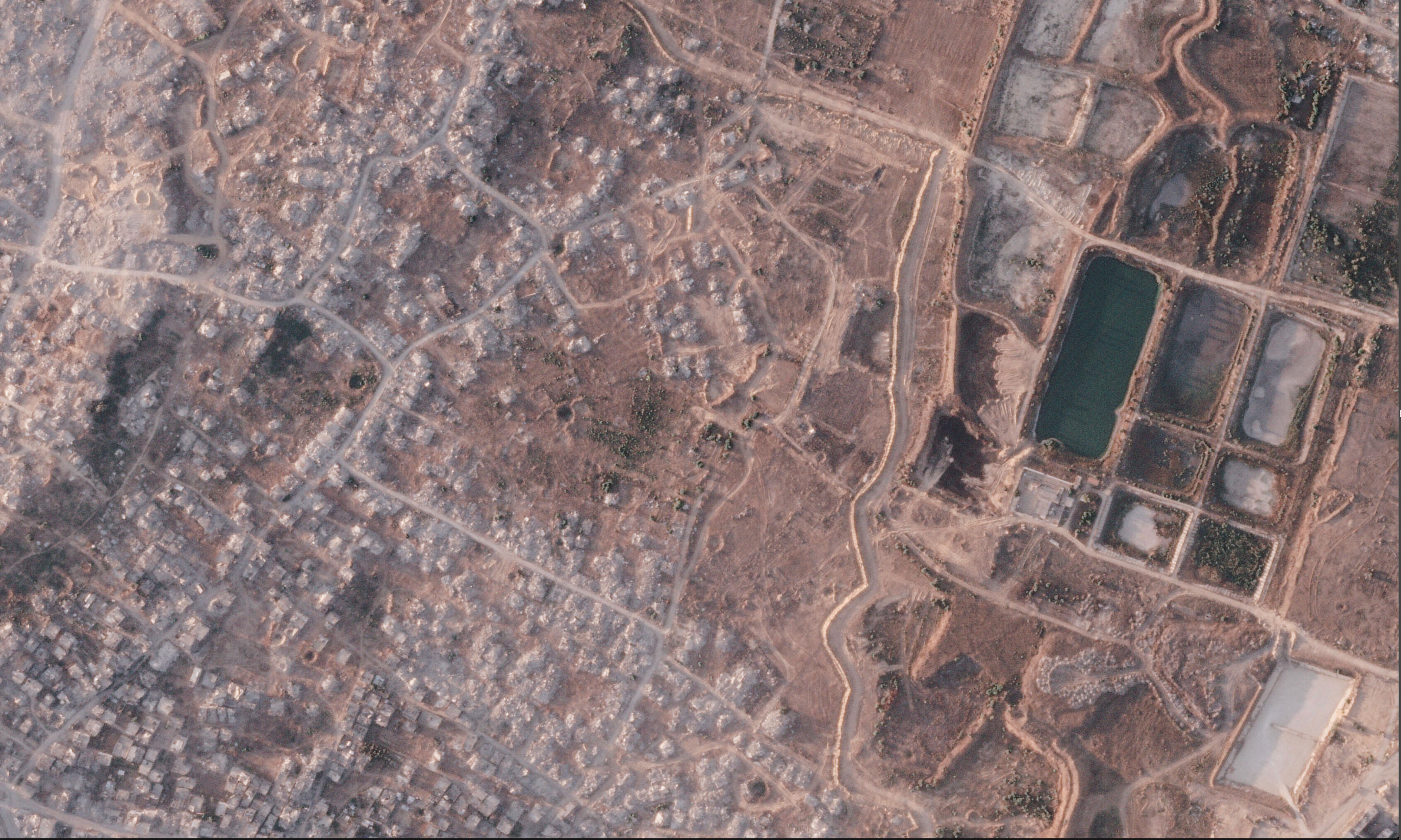 Israel Builds Miles-Long Barrier Inside Gaza, Deepening Territory Split