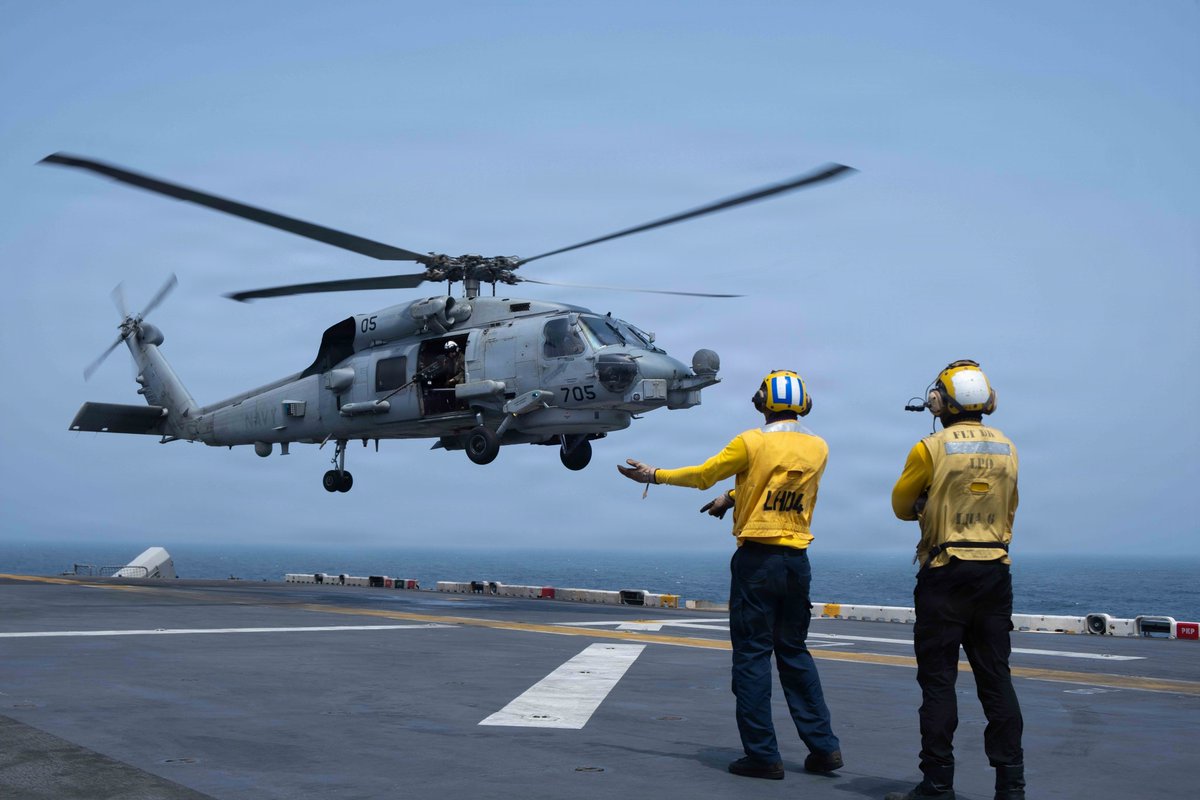 US Completes 11th Night of Strikes on Iran as Attacks Overshadow Diplomacy