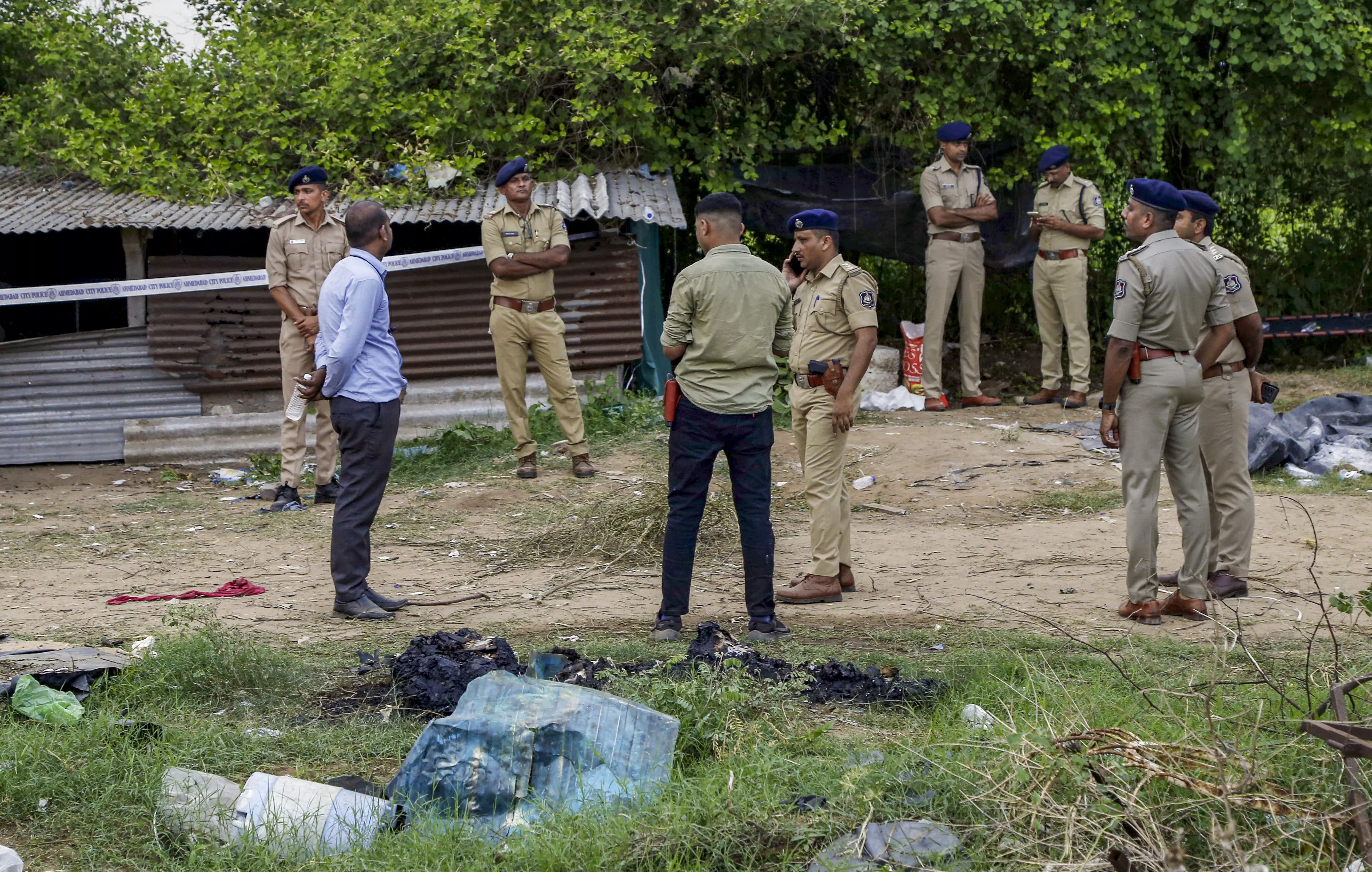 Gujarat: 10 Killed in Fire at Illegal Firecracker Factory Gujarat: 10 Killed in Fire at Illegal Firecracker Factory