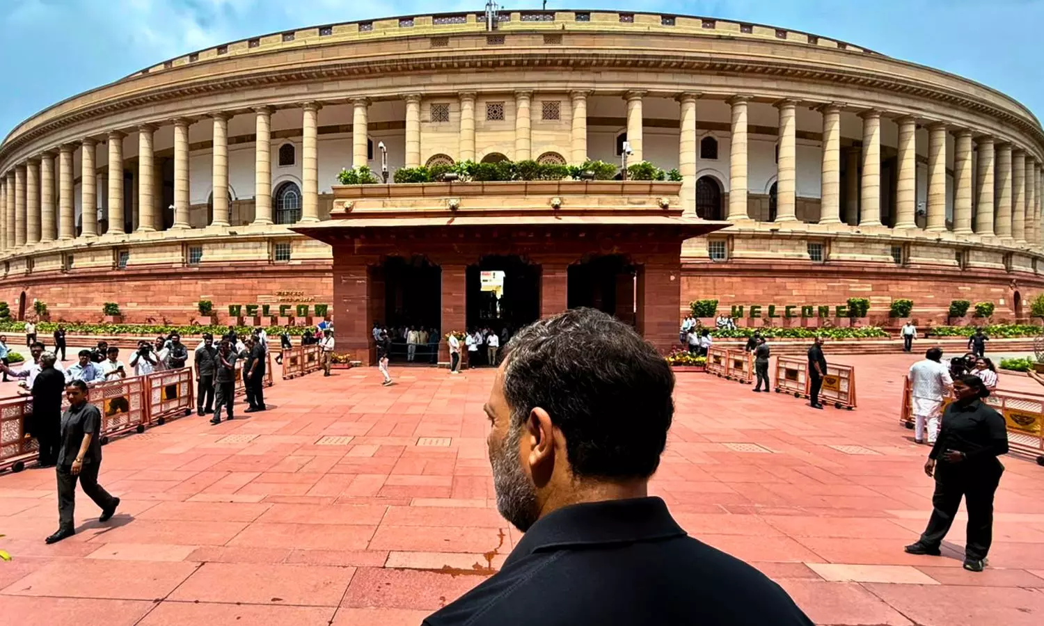 Cops Dragging Me Away Whispered “Get Rid Of This Government”: Rahul Cops Dragging Me Away Whispered “Get Rid Of This Government”: Rahul