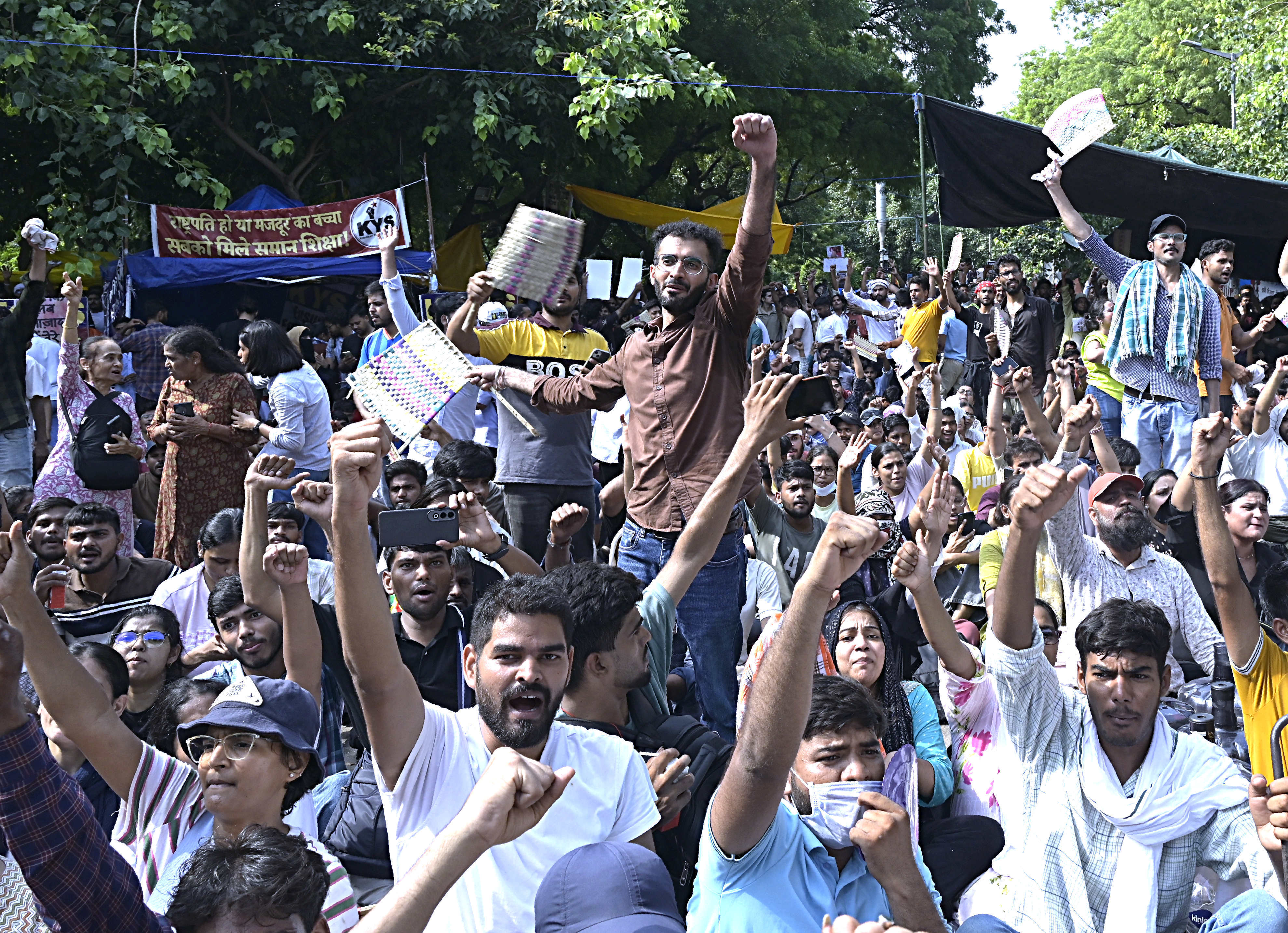 Students Protest in Delhi Despite Heavy Security