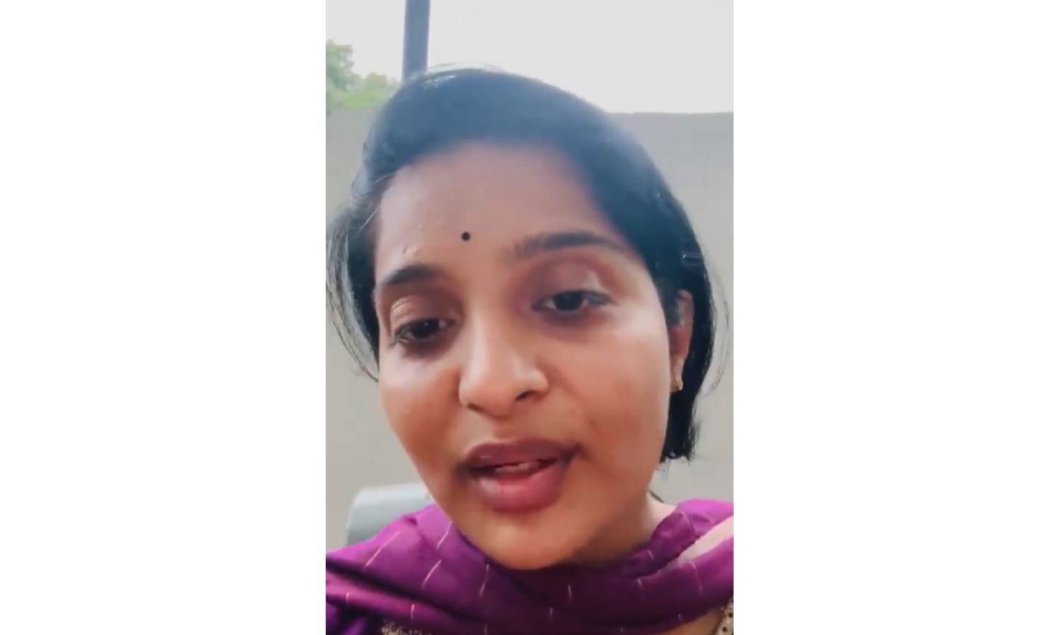Sacked Tech Mahindra Employee stages dharna at At Medchal Firm, Alleges Harassment