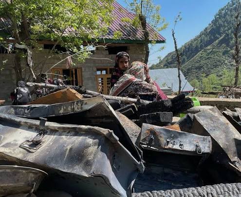 After Anantnag ‘Shoot‑and‑Scoot’ Attack, Forces Demolish LeT Militants’ Family Houses