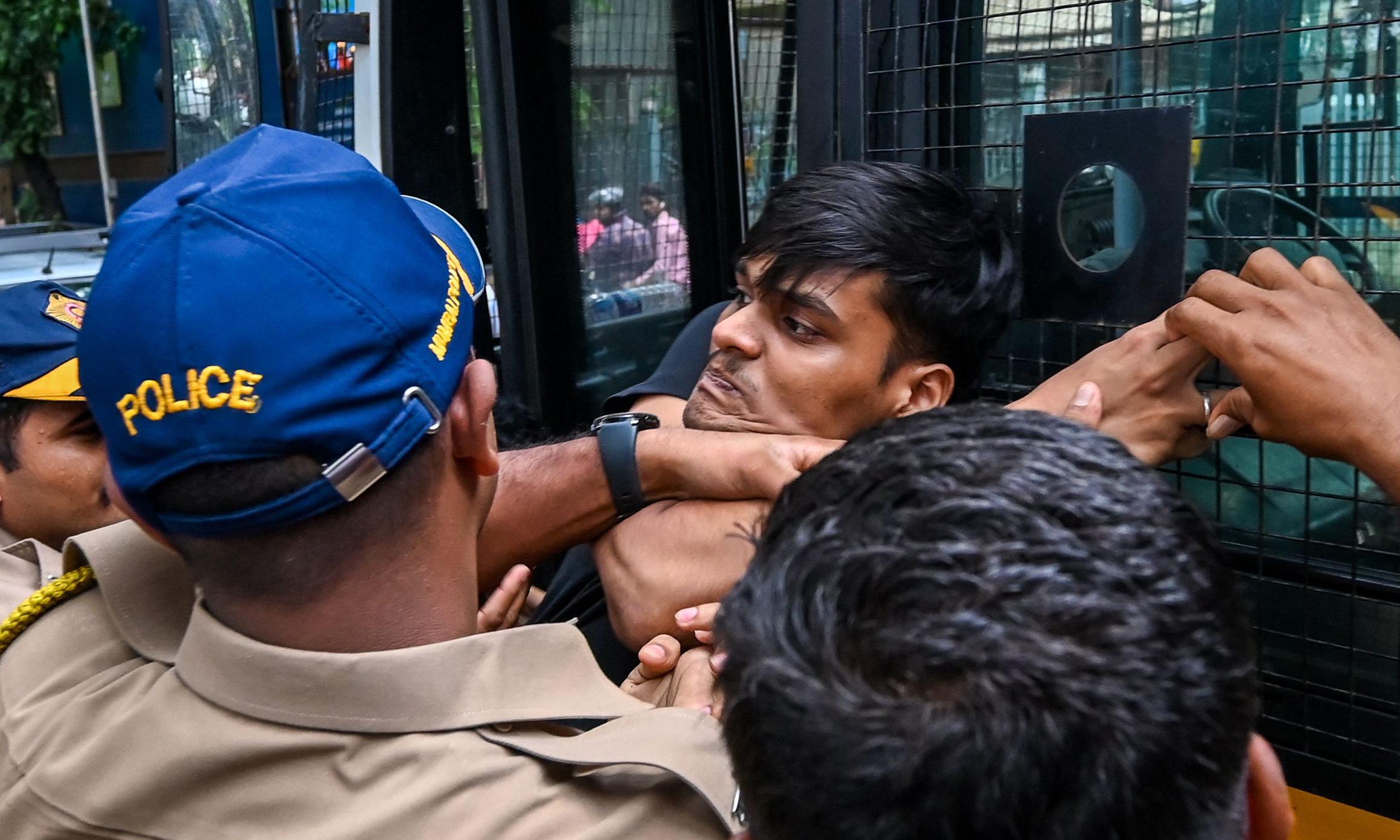 Bombay Bar Association Condemns Police Action Against Student Protesters