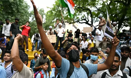 Dulquer Salmaan, Aditi Rao, and Others Support CJP Protests Dulquer Salmaan, Aditi Rao, and Others Support CJP Protests