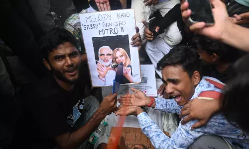 Why Young Protesters Are Secretly Leaving Home for Jantar Mantar Why Young Protesters Are Secretly Leaving Home for Jantar Mantar