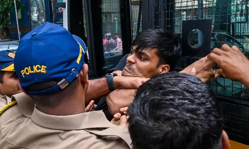 Bombay Bar Association Slams Voilence Against Students, Offers Free Legal Aid Bombay Bar Association Slams Voilence Against Students, Offers Free Legal Aid