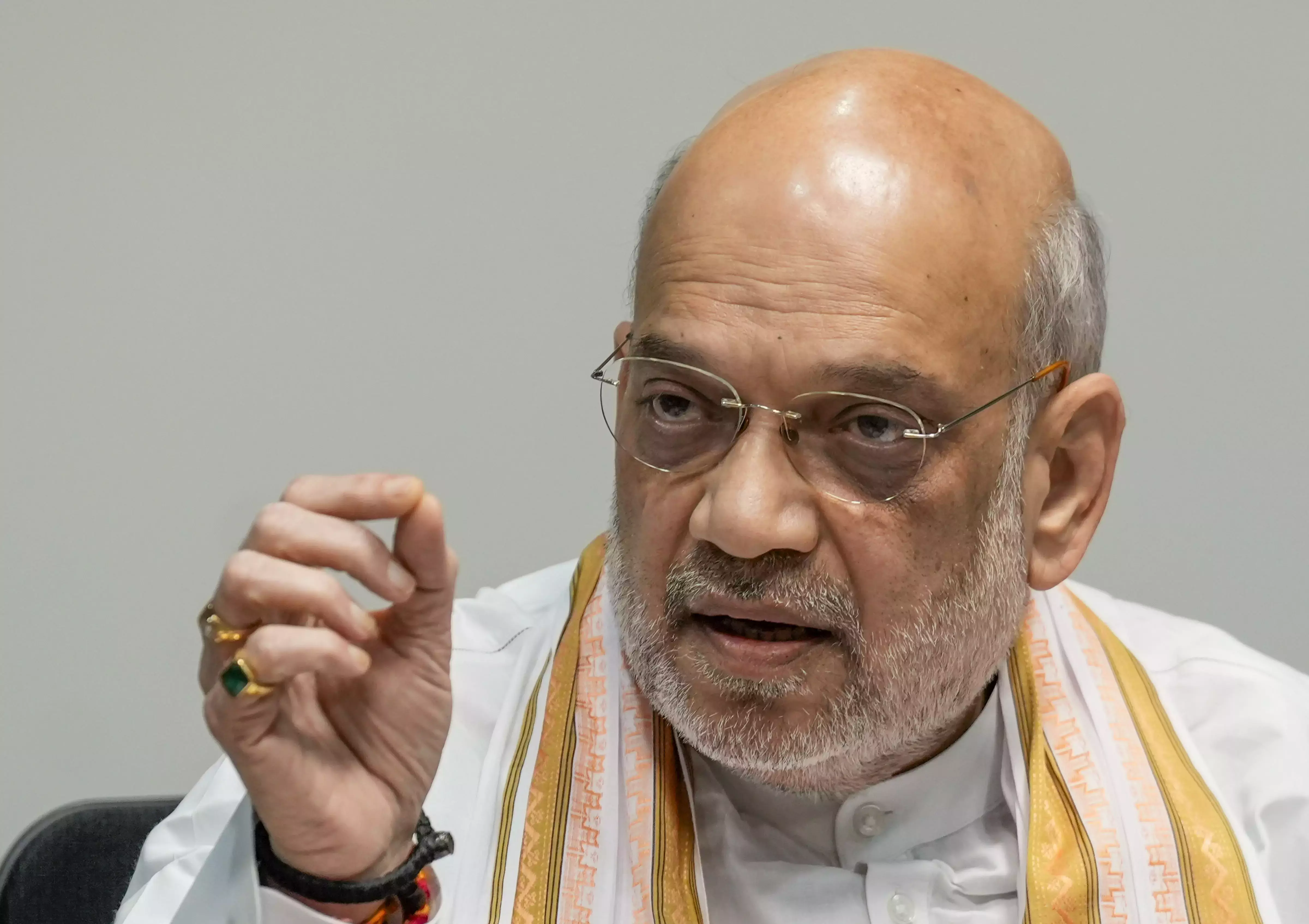Amit Shah Speaks With Son of Slain J&K Policeman, Honours His Sacrifice and Assures Full Government Support Amit Shah Speaks With Son of Slain J&K Policeman, Honours His Sacrifice and Assures Full Government Support