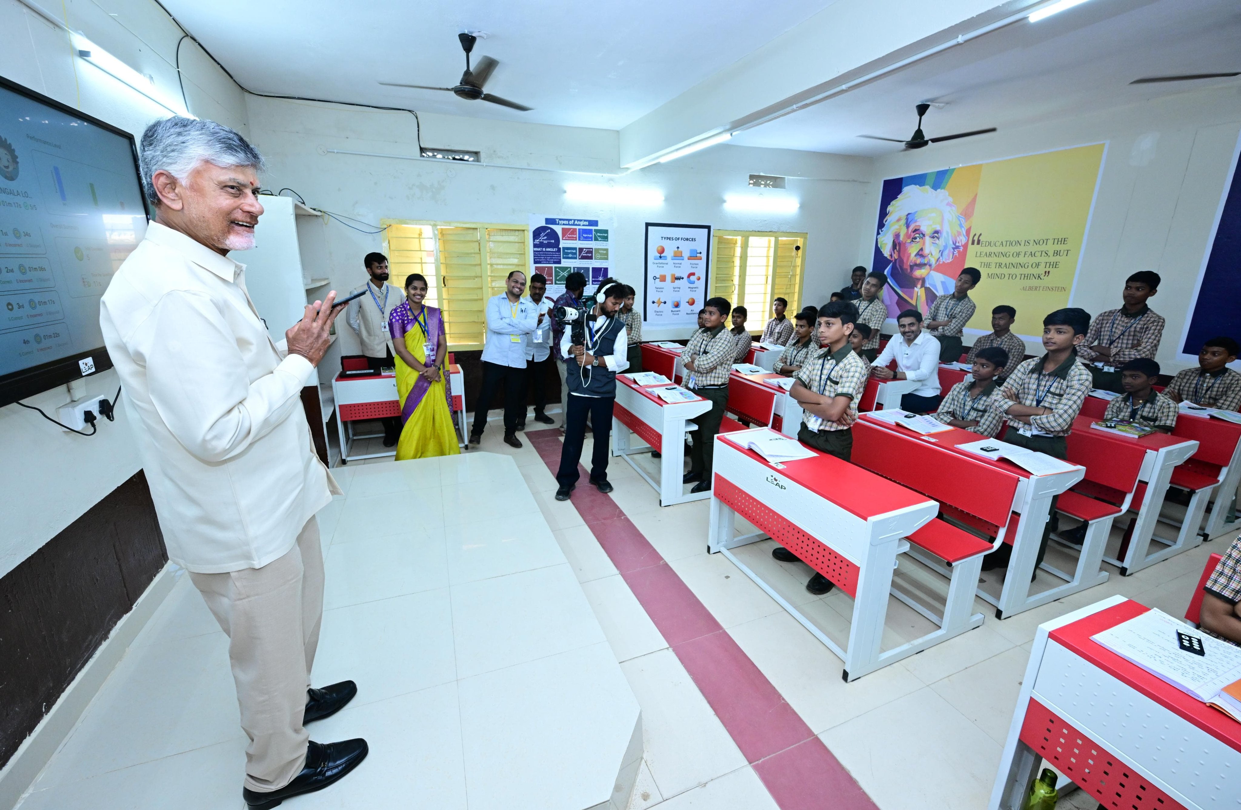CM Naidu Urges Mothers To Utilise Thalliki Vandanam Funds for Children’s Education