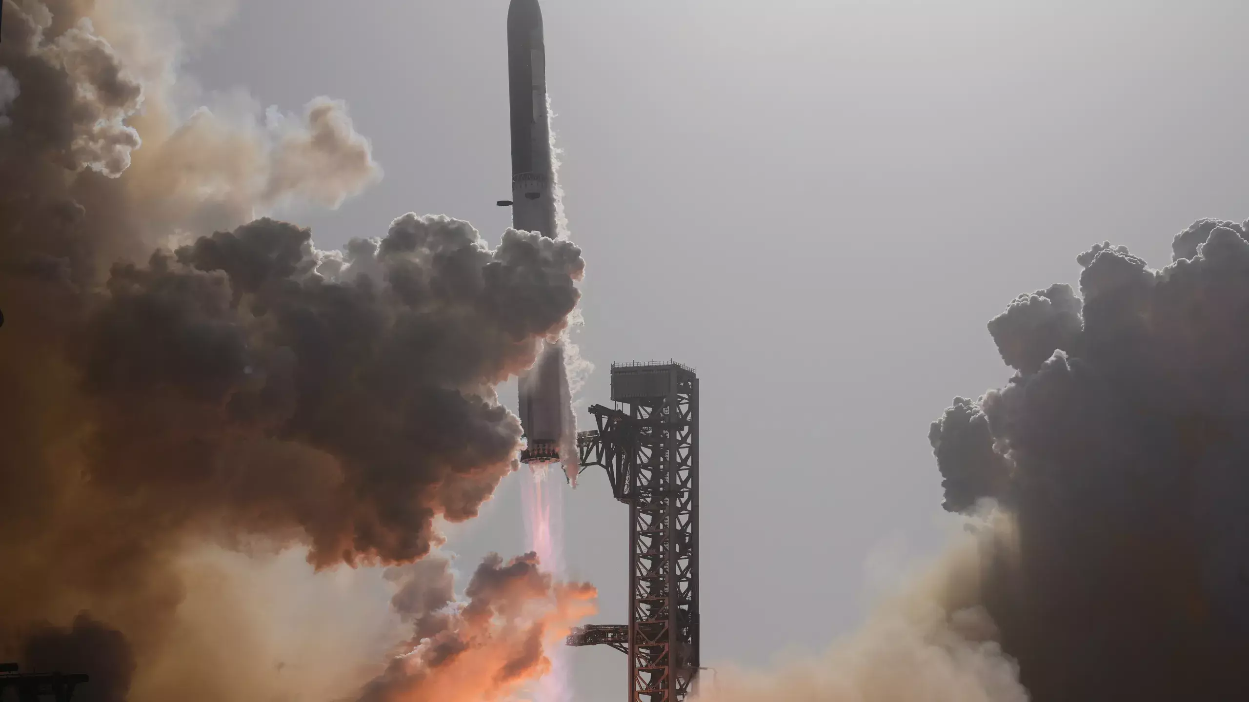 SpaceX Launches Starship On Second Test Flight With The Most Advanced Starlinks SpaceX Launches Starship On Second Test Flight With The Most Advanced Starlinks