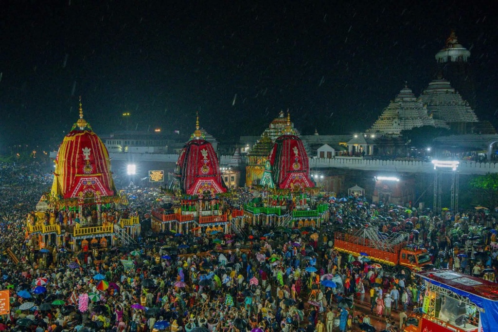 Odisha: Golden Attire Of Lord Jagannath Draws Massive Crowds In Puri
