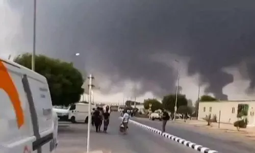 Houthis Fire Missiles at Saudi in Response to Airstrikes in Yemen Houthis Fire Missiles at Saudi in Response to Airstrikes in Yemen