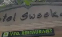 Telangana: Fungal Vegetables, Poor Hygiene Found At Kacheguda Hotel Telangana: Fungal Vegetables, Poor Hygiene Found At Kacheguda Hotel