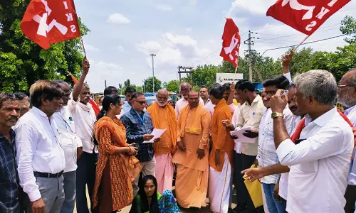Karnataka: As Monsoon Fails Kalyana Karnataka, Crop Loss And Migration Deepen Farm Distress Karnataka: As Monsoon Fails Kalyana Karnataka, Crop Loss And Migration Deepen Farm Distress