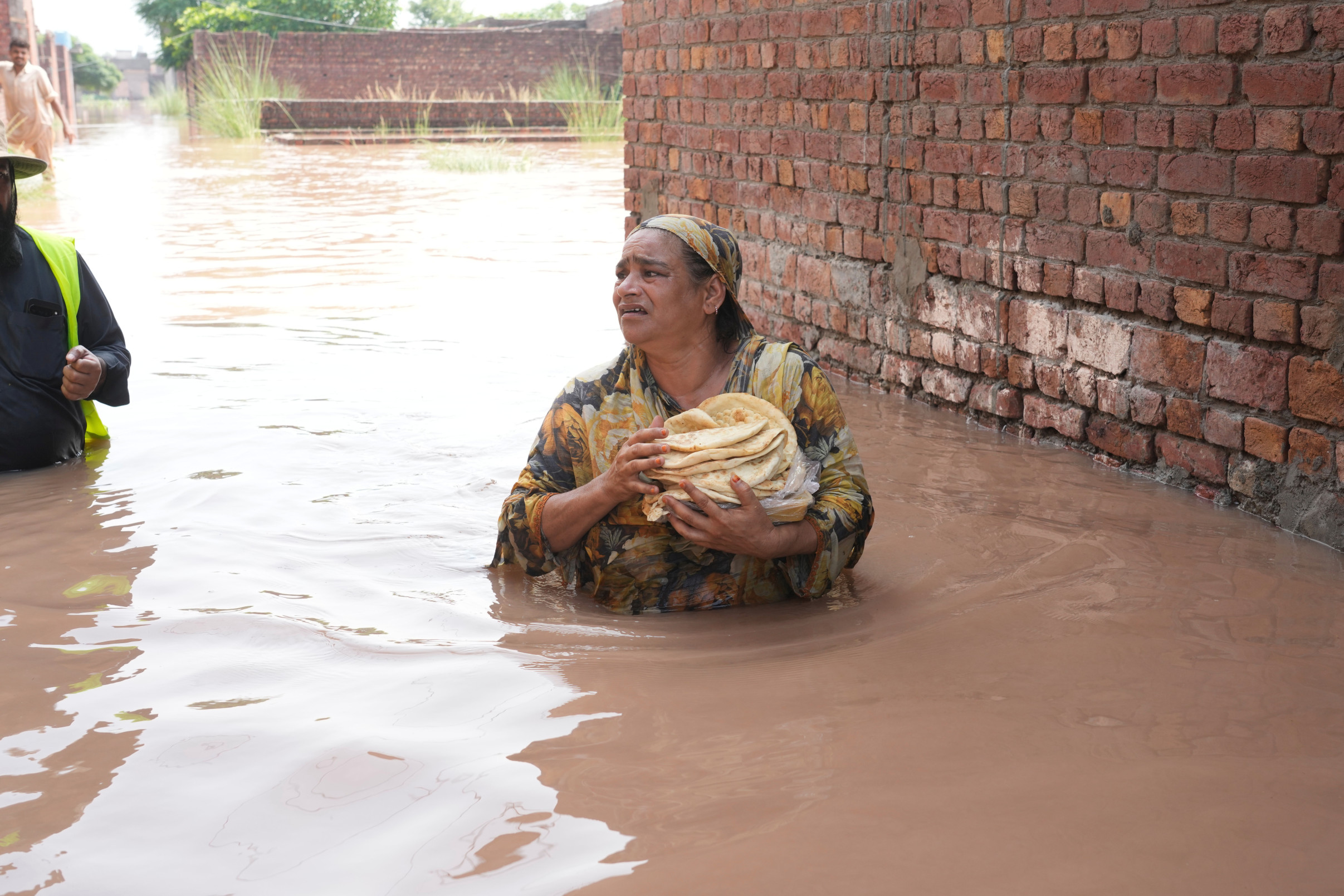 Pakistan Monsoon Death Toll Tops 100 in a Month as More Heavy Rain Forecast